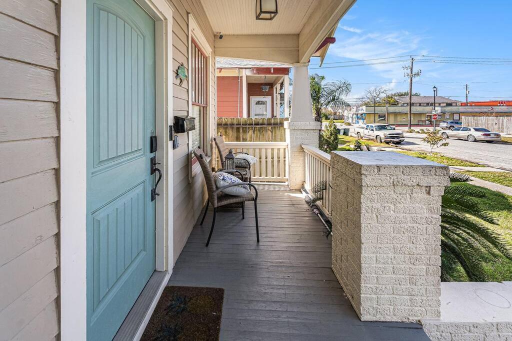 Beachy Bungalow! 2Bd, King Bed غالفيستون، تكساس المظهر الخارجي الصورة